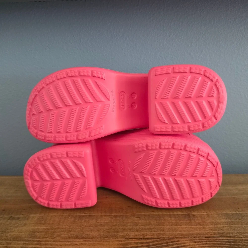 CROCS siren clogs