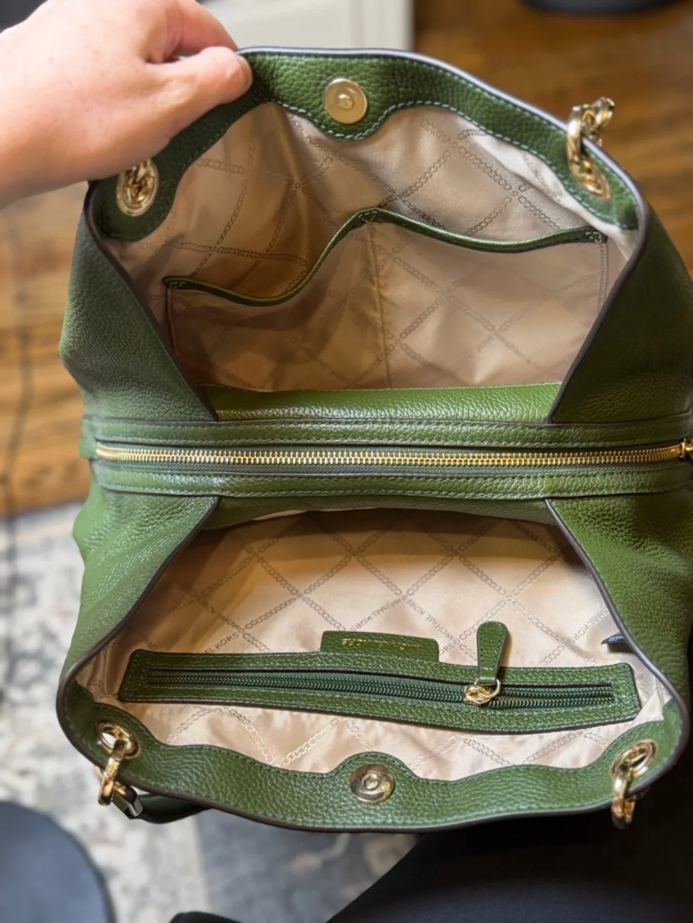 Michael Kors Green Pebbled Leather Shoulder Bag | Gold‎ Hardware | Classic Tote