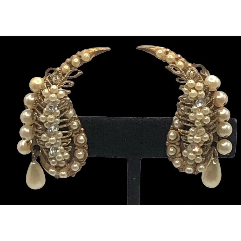 Vintage Crescent Shape Gold Tone Pearl Rhinestone Clip on Hug Ear Earrings