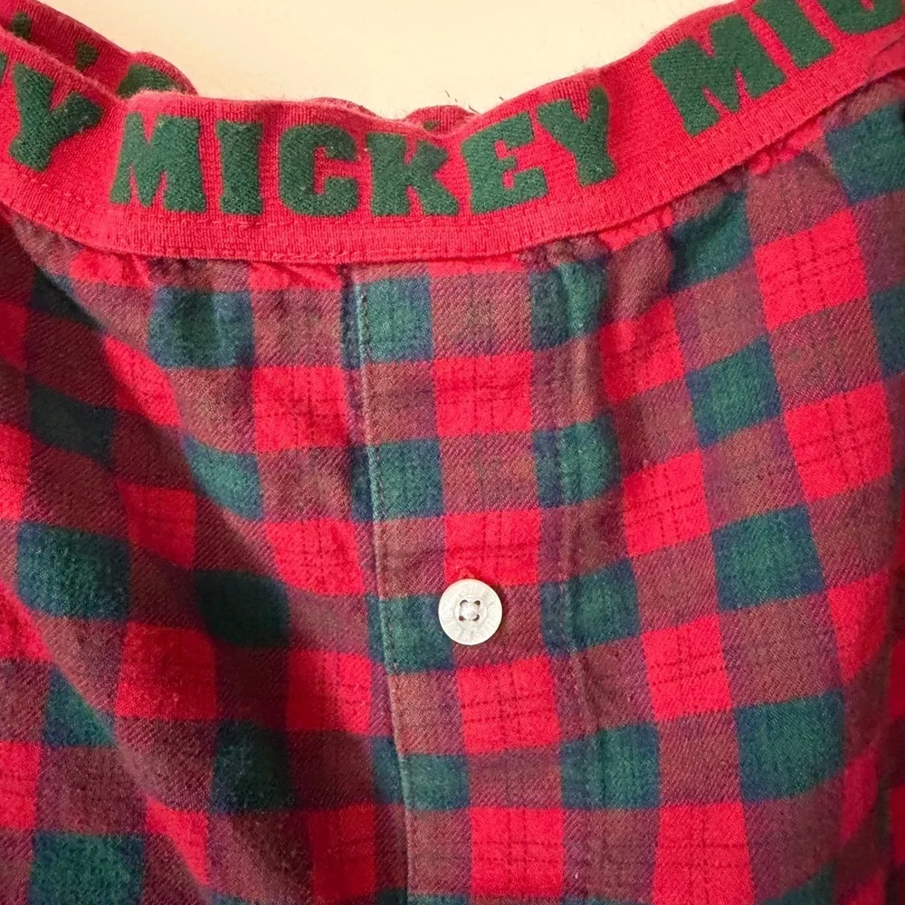 Disney piece mickey