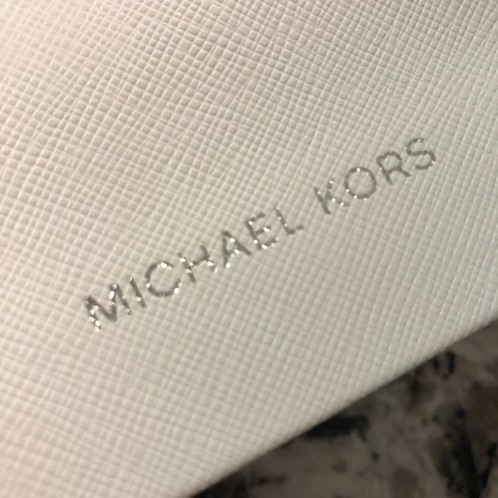 Michael Kors Sunglass Eyeglass Hardshell Case Snap Closure and Cloth