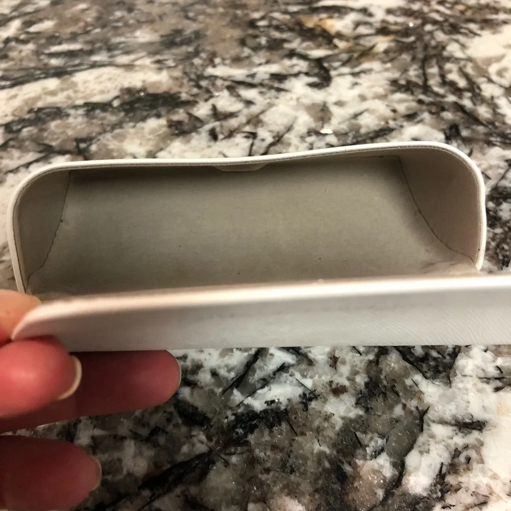 Michael Kors Sunglass Eyeglass Hardshell Case Snap Closure and Cloth