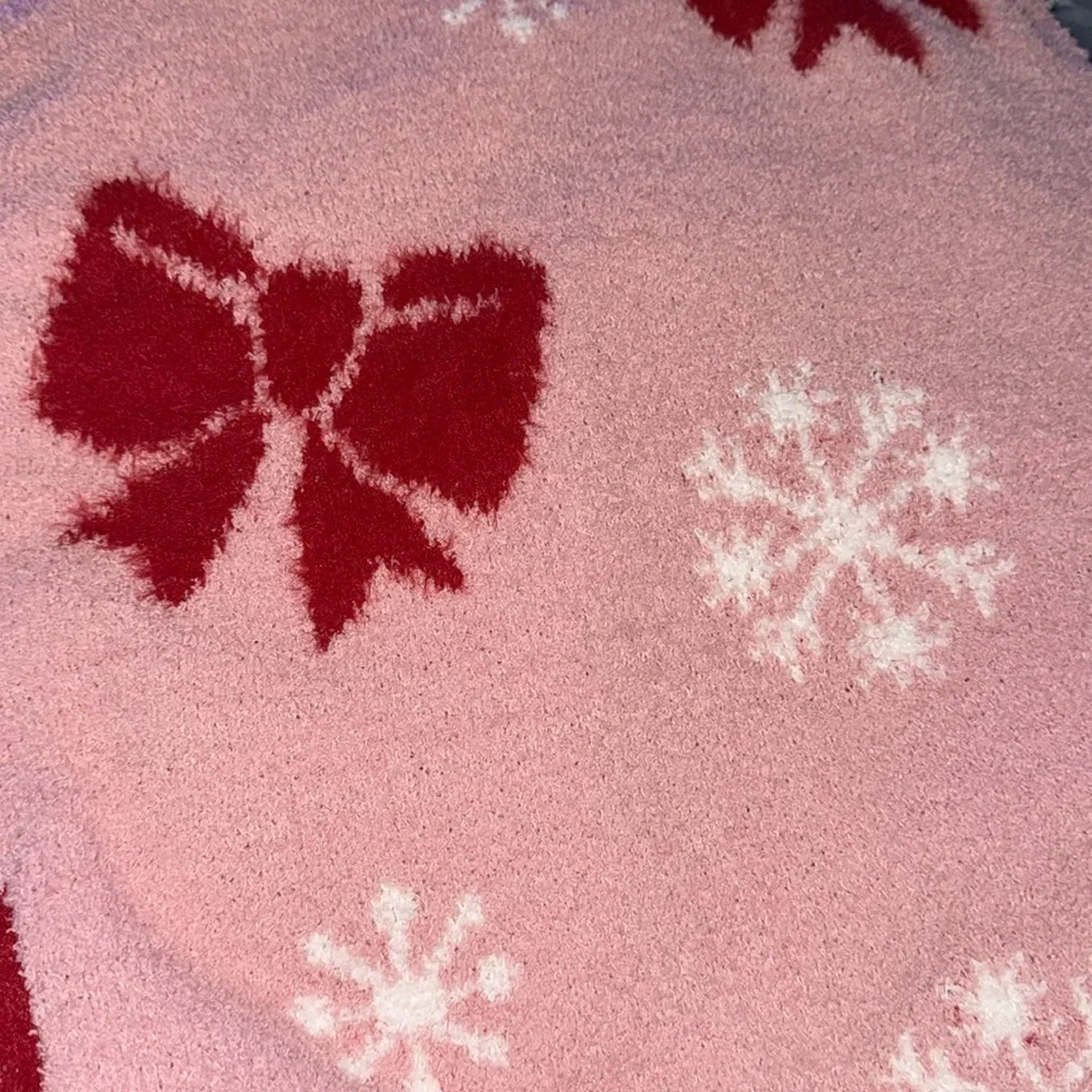 Bows 🎀 SnowFlakes ❄️ Pink Holiday Christmas Knitted Oversized Throw Blanket