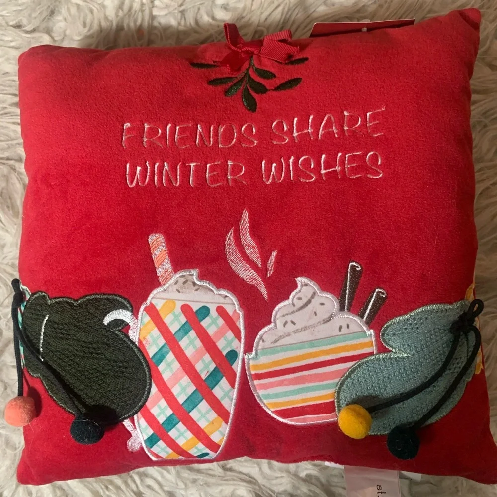 NWT St. Nicholas Square Friends Share Winter Wishes Velvety Christmas Pi…