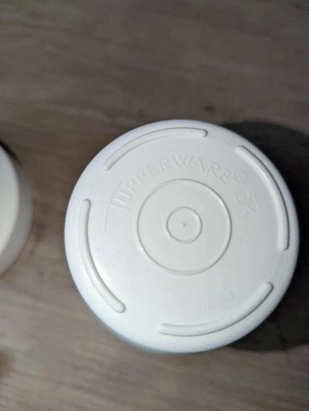 Tupperware Creamer & Sugar Set