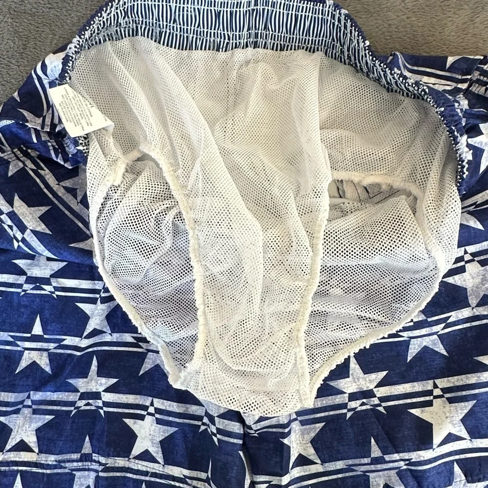 Spicy Tuna navy and white Stars swim trunks size medium