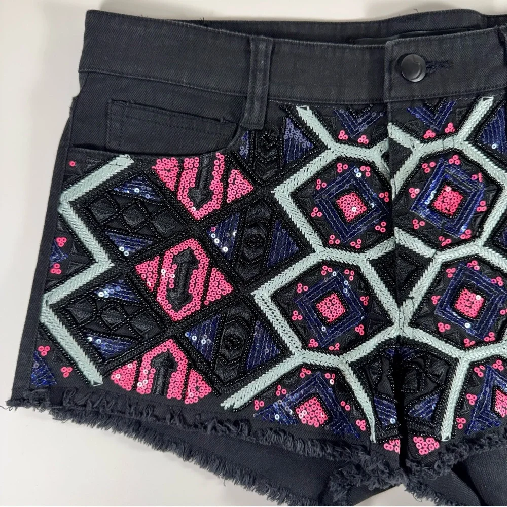 JOE'S JEANS Black Denim Pink Sequin Embellished Shorts Women's 27 Frayed Fringe