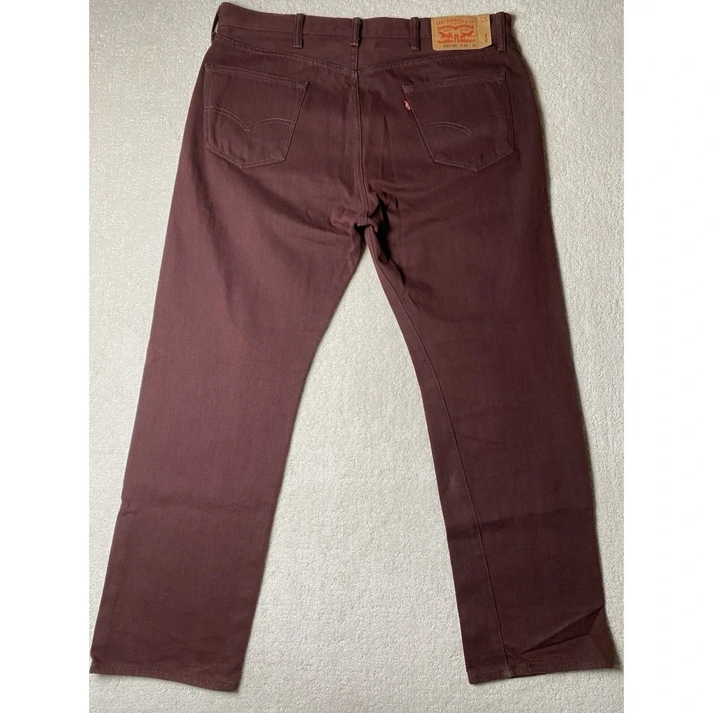 Levis straight securely jeans