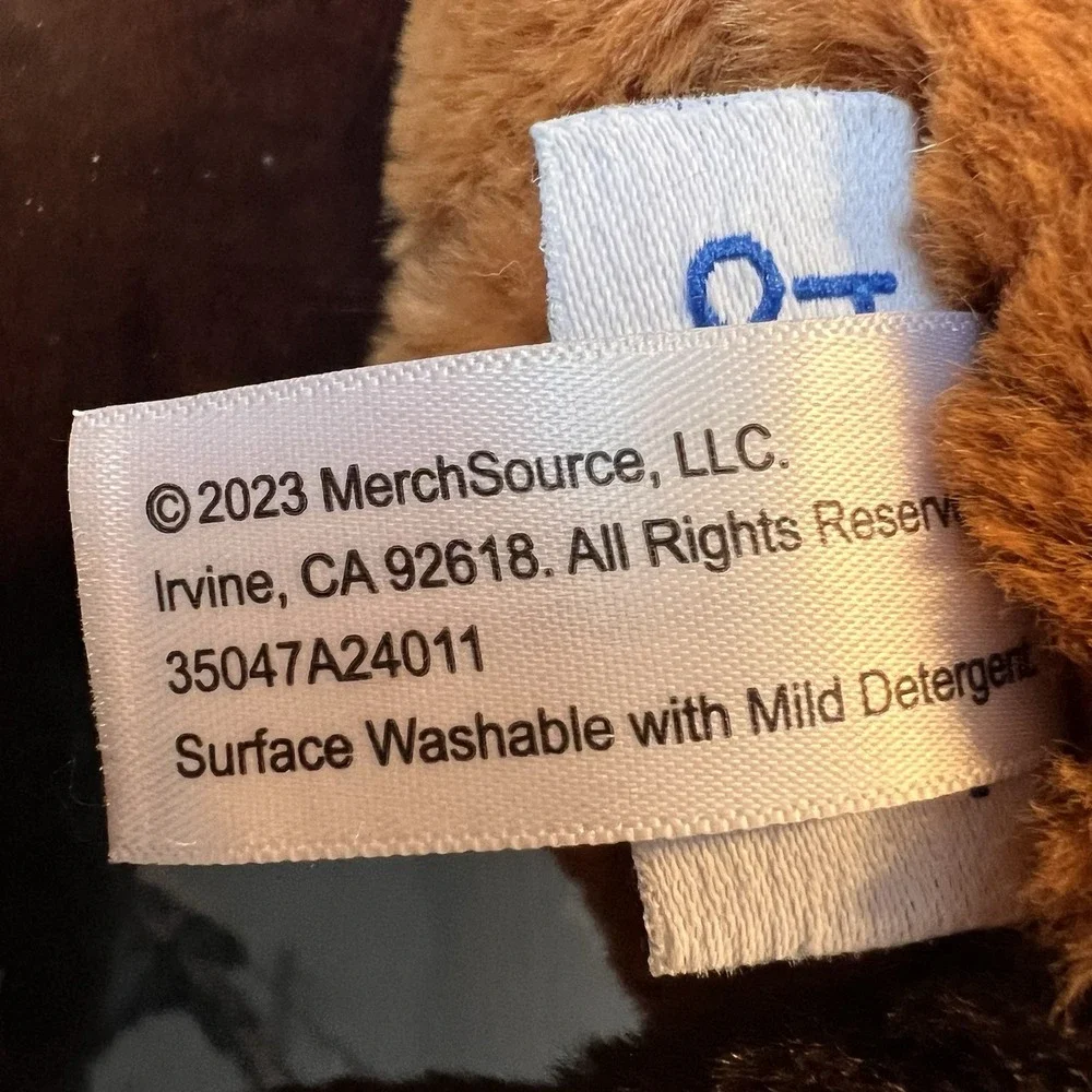 Hugs & Cuddles Red‎ Panda Plush Stuffed Animal Striped Tail 2023 MerchSource