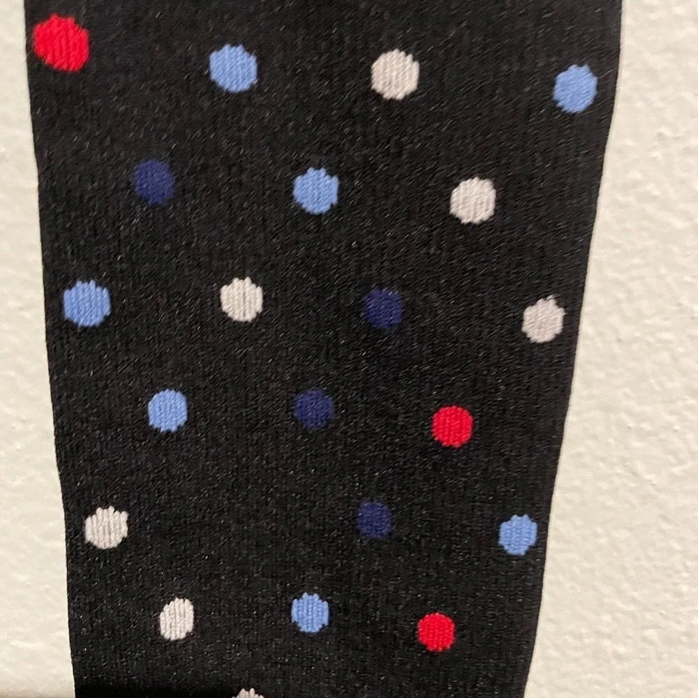 N/A black polka