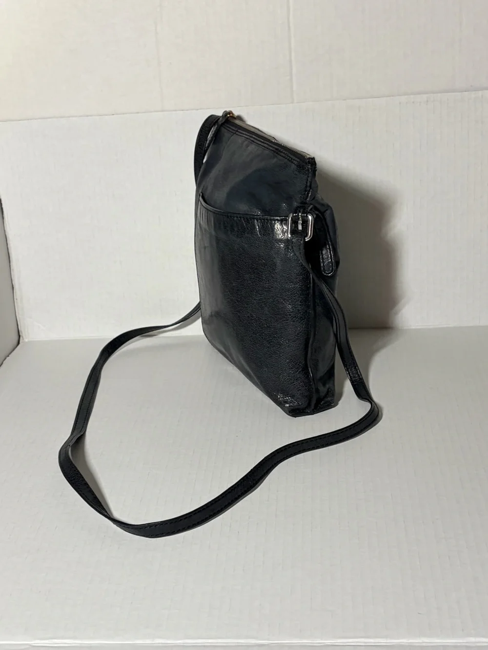 HOBO women’s neutral