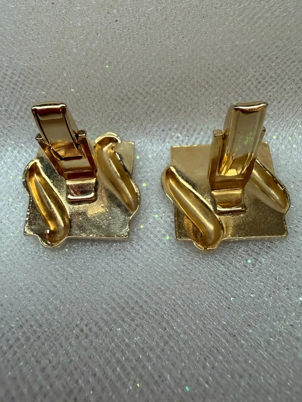 N/A classic gold