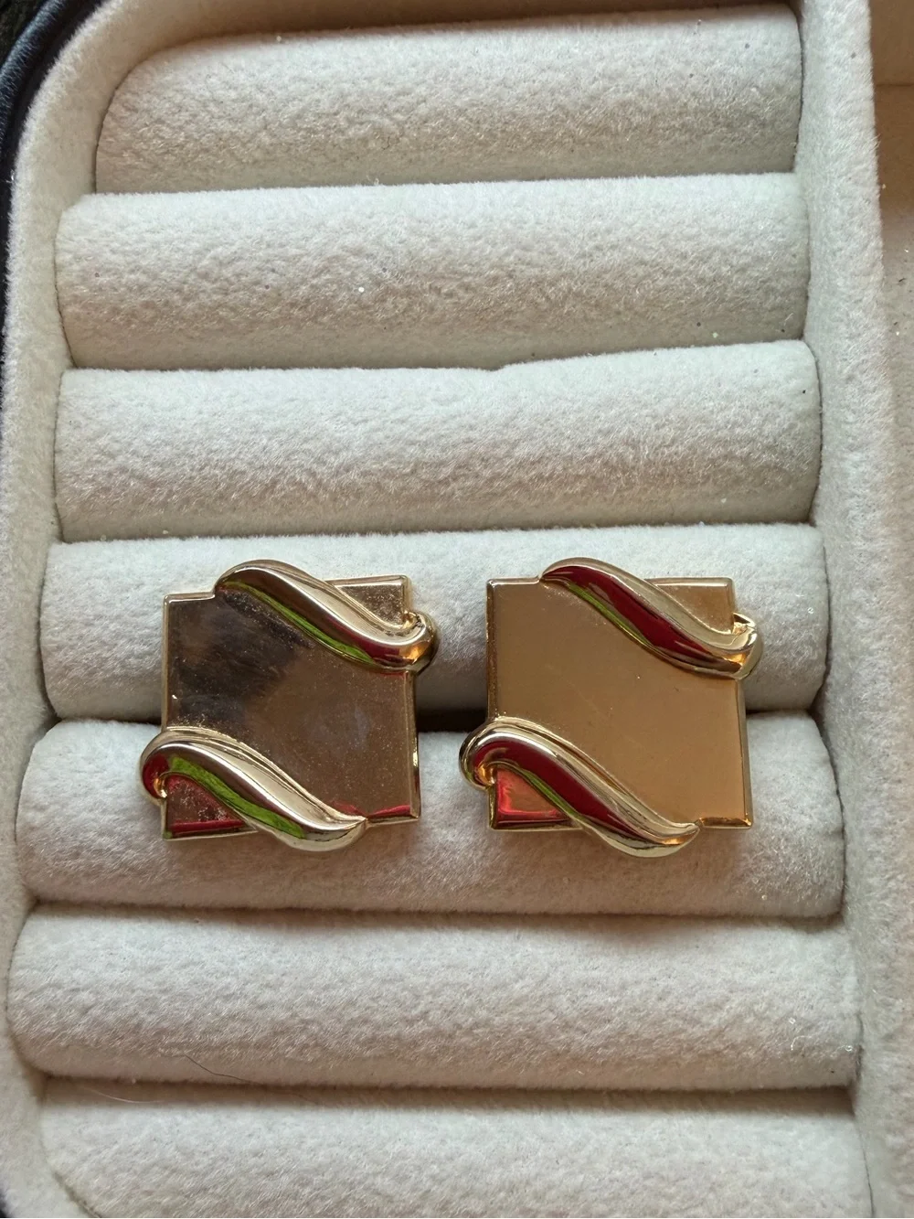 N/A classic gold