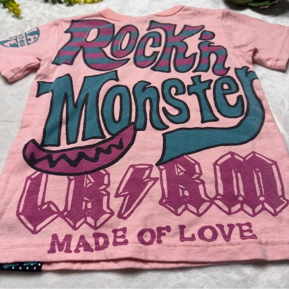 Love Revolution Japanese Harajuku Style Graphic T-shirt in Pink NWT Girls XS