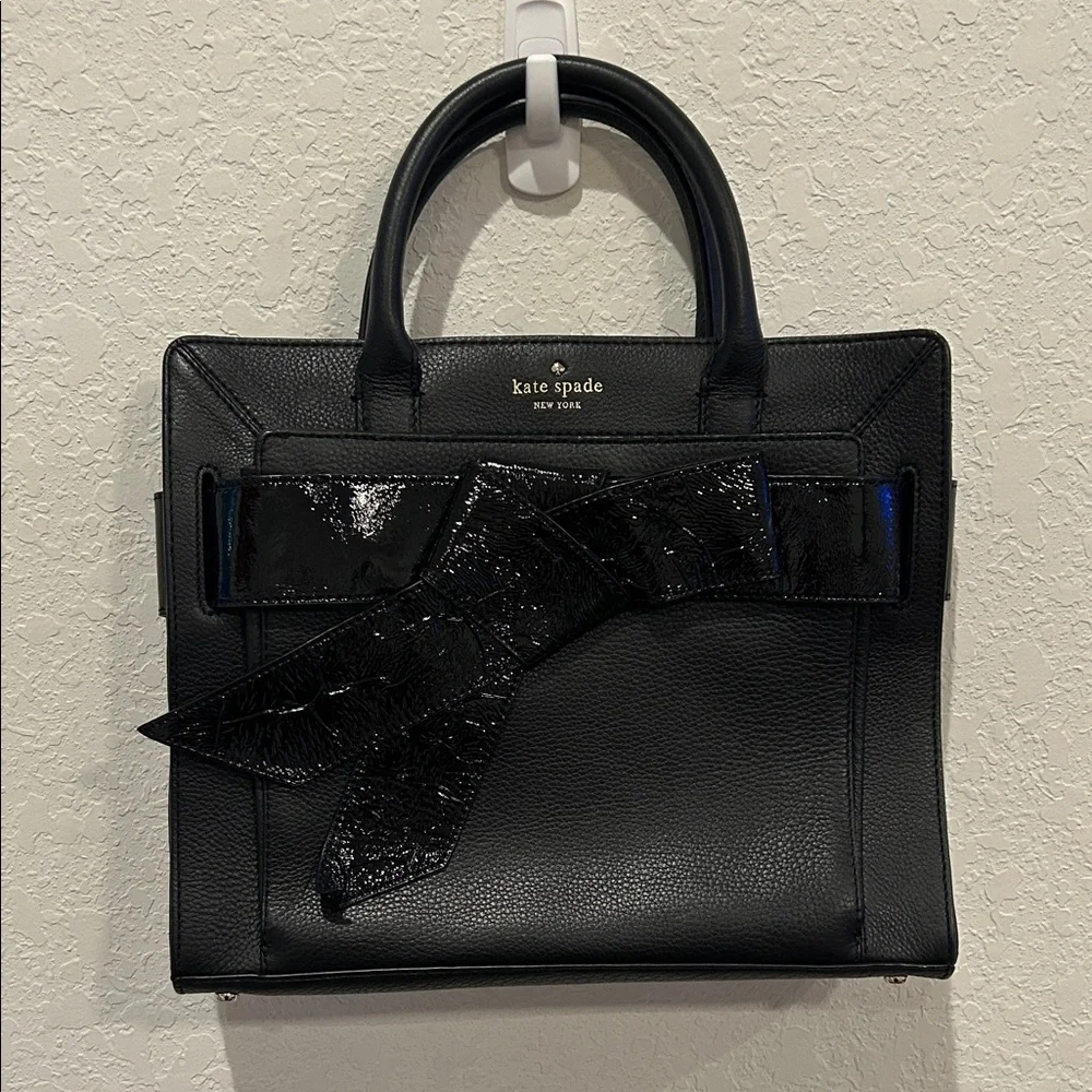 kate spade chic black