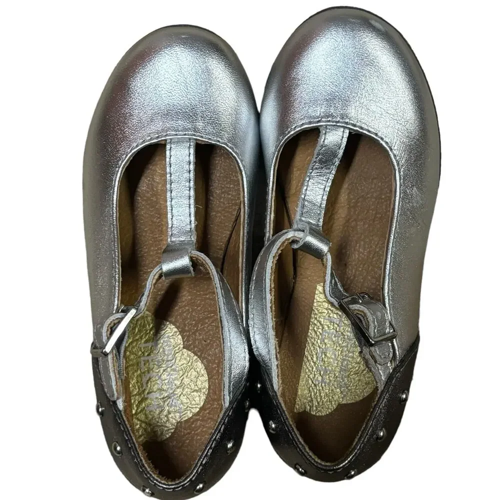 Umi Little Girl Silver Patent Leather Studded Heel Mary Jane Eleni US 8M/24