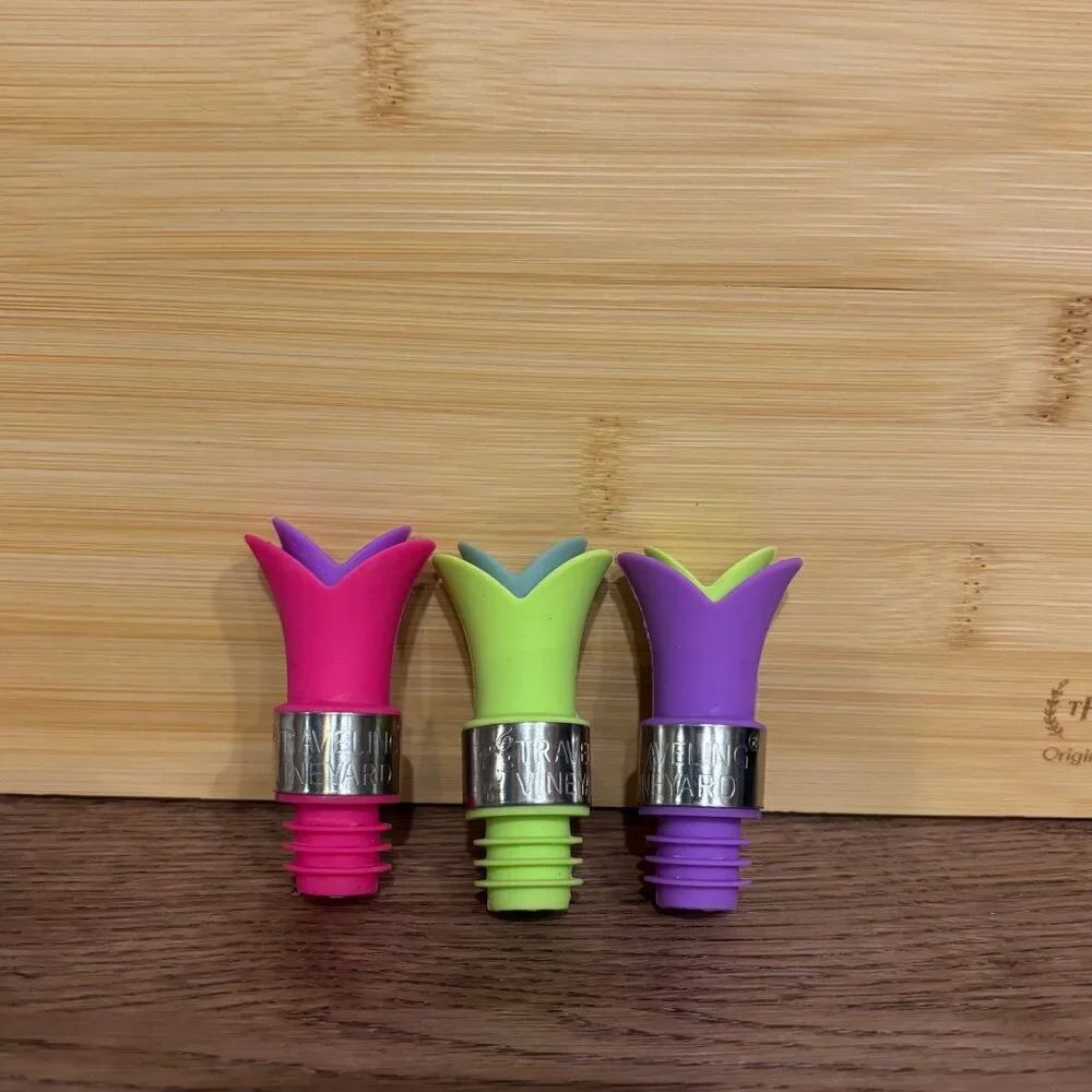 Traveling Vineyard‎ Tulip Wine Pourers Stoppers Set of 3