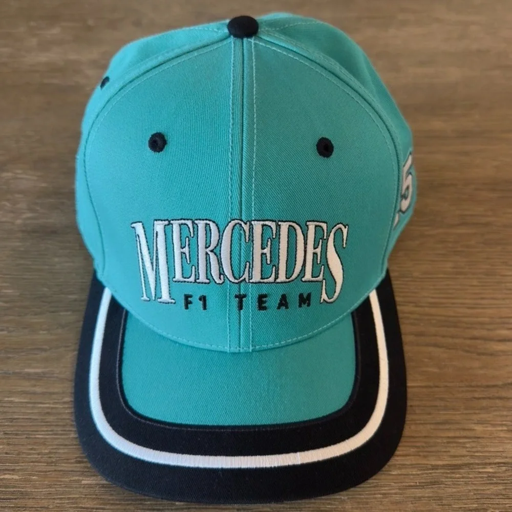 Adidas MERCEDES -‎ AMG PETRONAS FORMULA ONE TEAM LAS VEGAS SNAPBACK CAP-NWOT