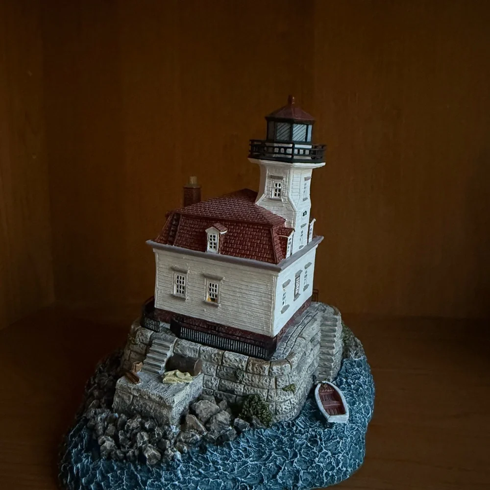 N/A walls #231 lighthouse