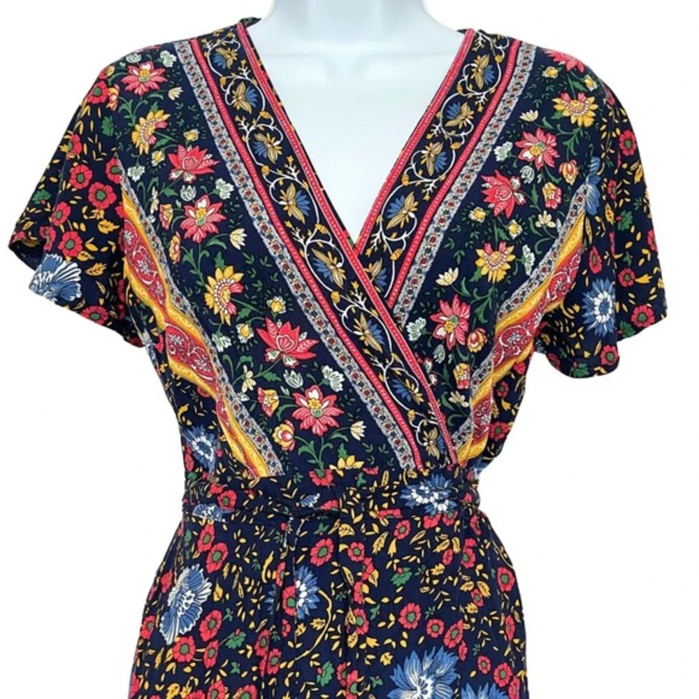 Zesica True Wrap Dress Womens M Dark Floral Slimming Ruffled Boho Cottagecore