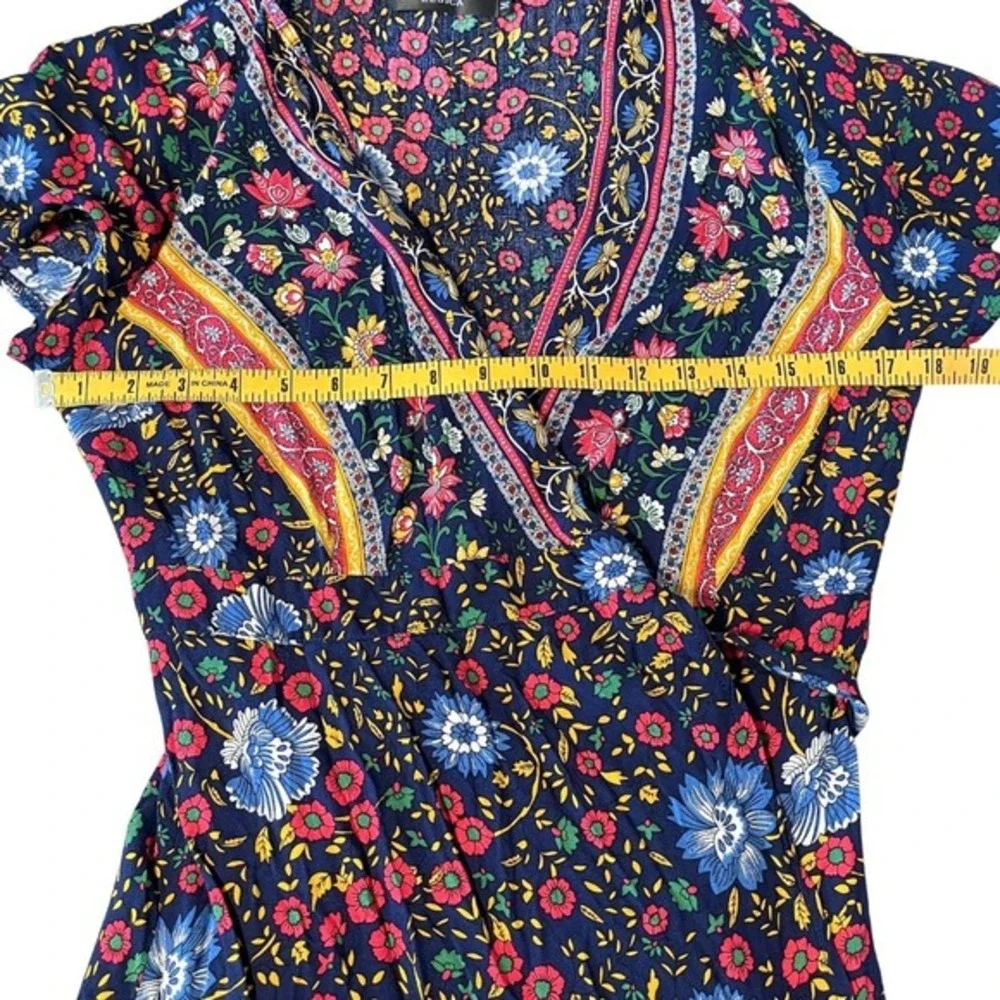 Zesica True Wrap Dress Womens M Dark Floral Slimming Ruffled Boho Cottagecore