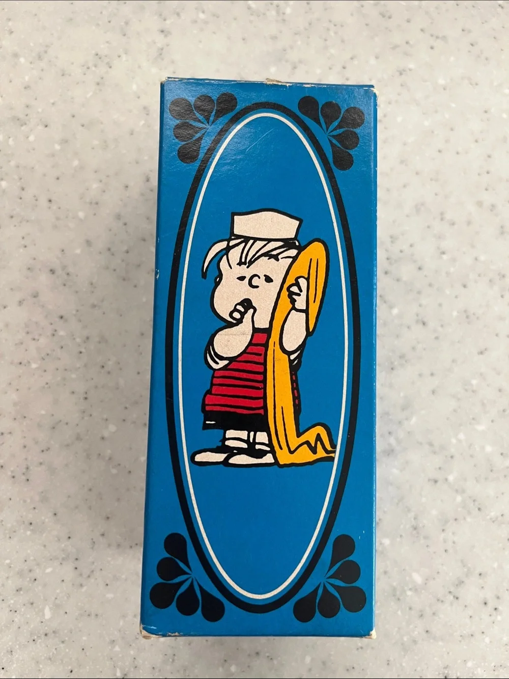 Avon/Peanuts removed box