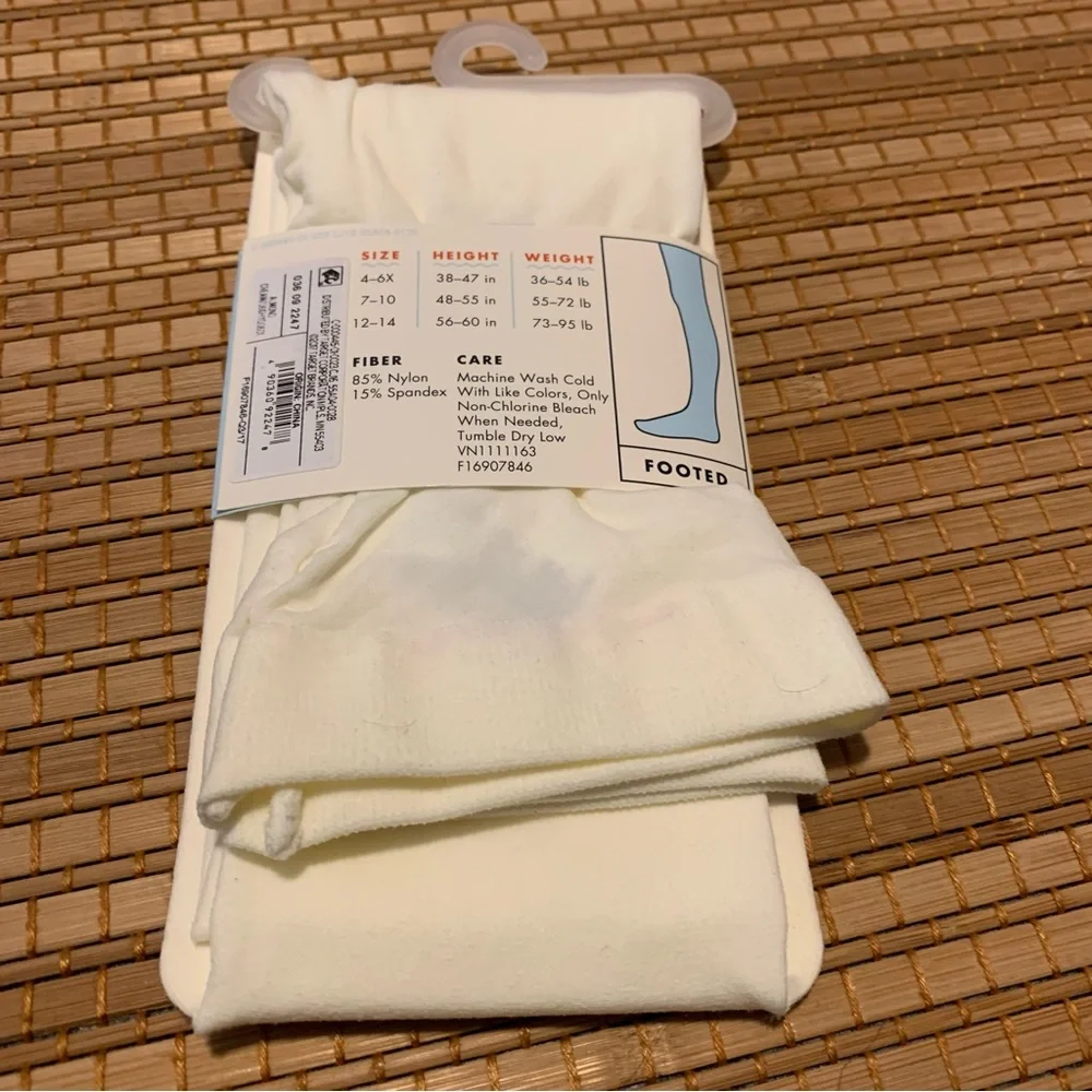 NWT Cat & Jack Almond color tights size 4–6x