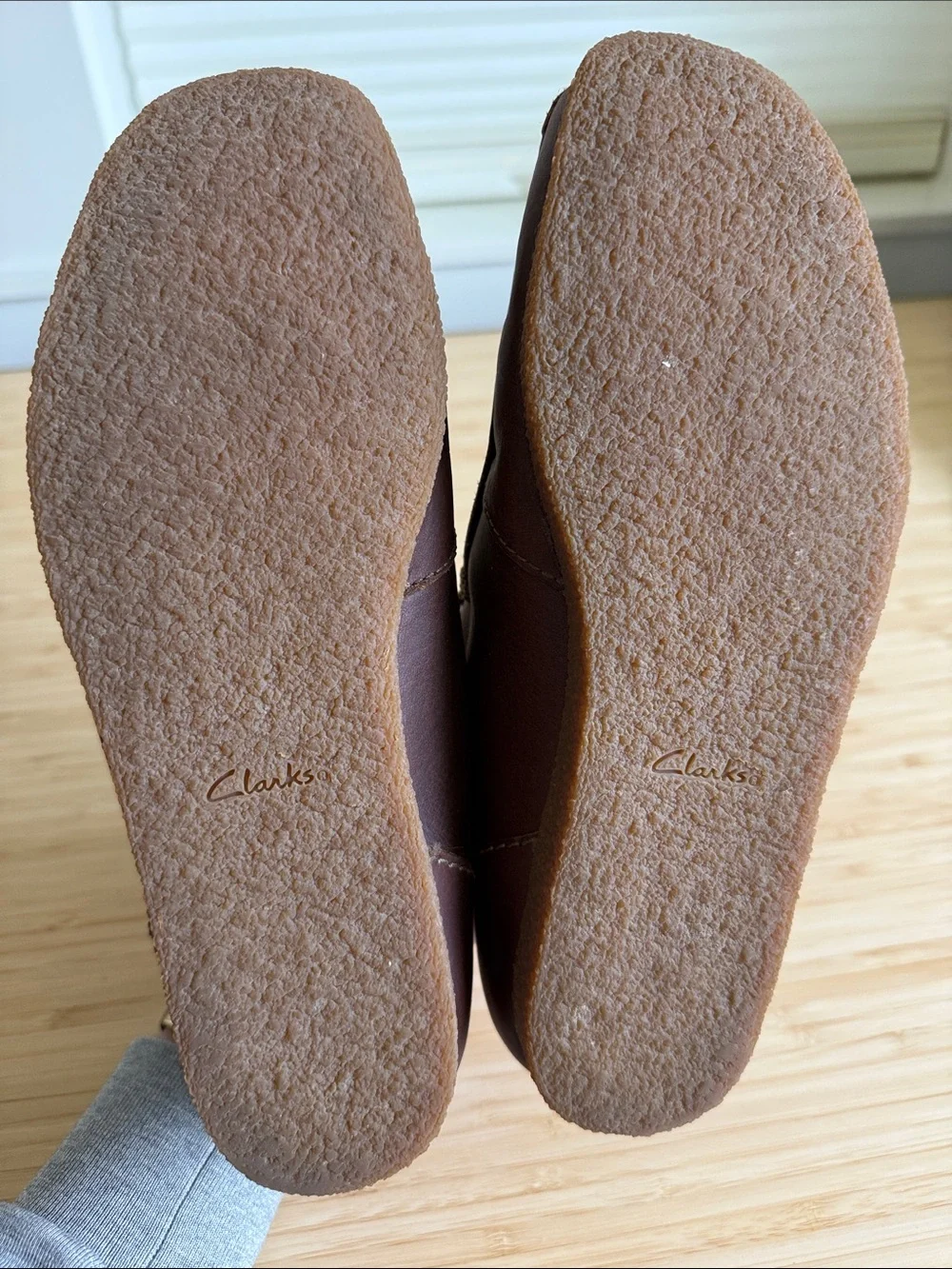 Clarks stitching cushioned