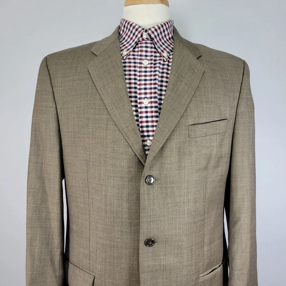 Calvin Klein Men's Sport Coat Blazer Three Button Brown Shark Skin Wool Size 42L