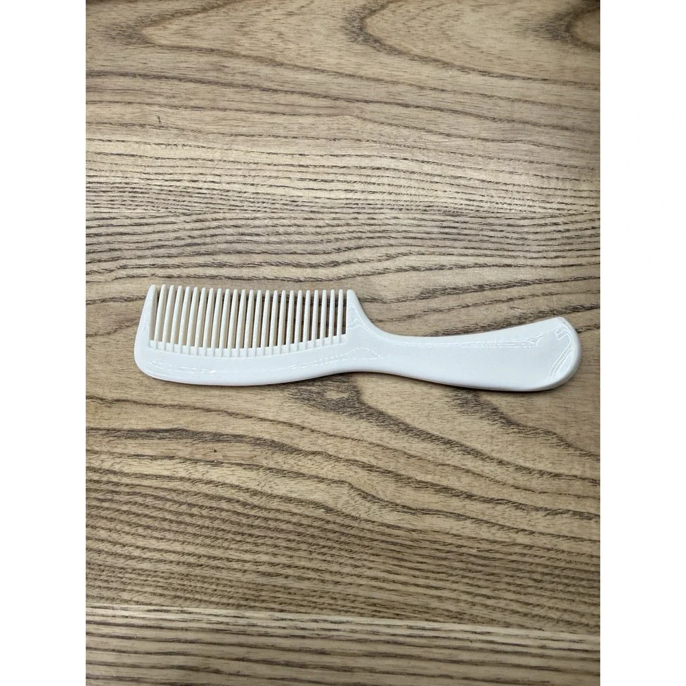 Vintage Estee Lauder Hair Comb White Plastic Regular Tooth Purse Travel 6 1/2