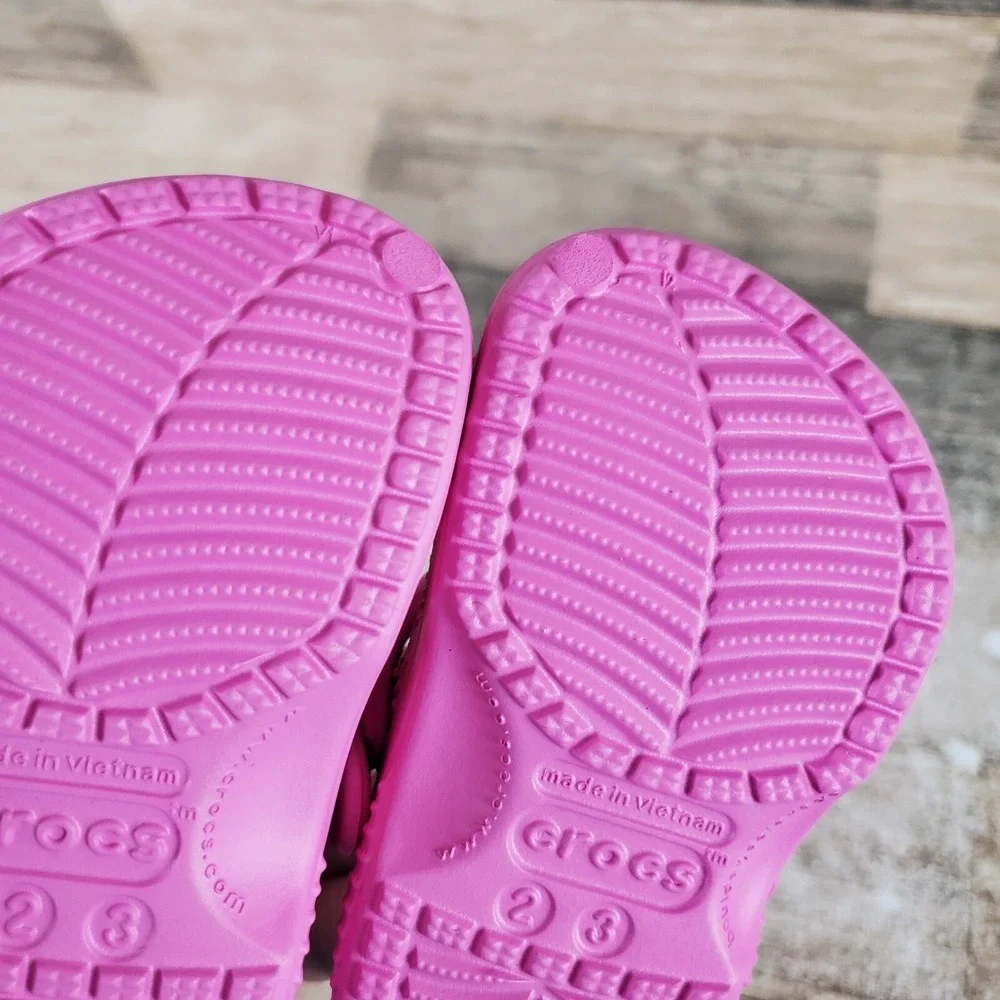 CROCS new without