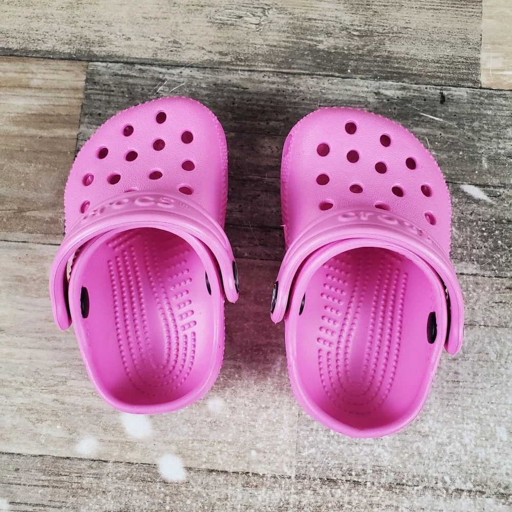 CROCS new without