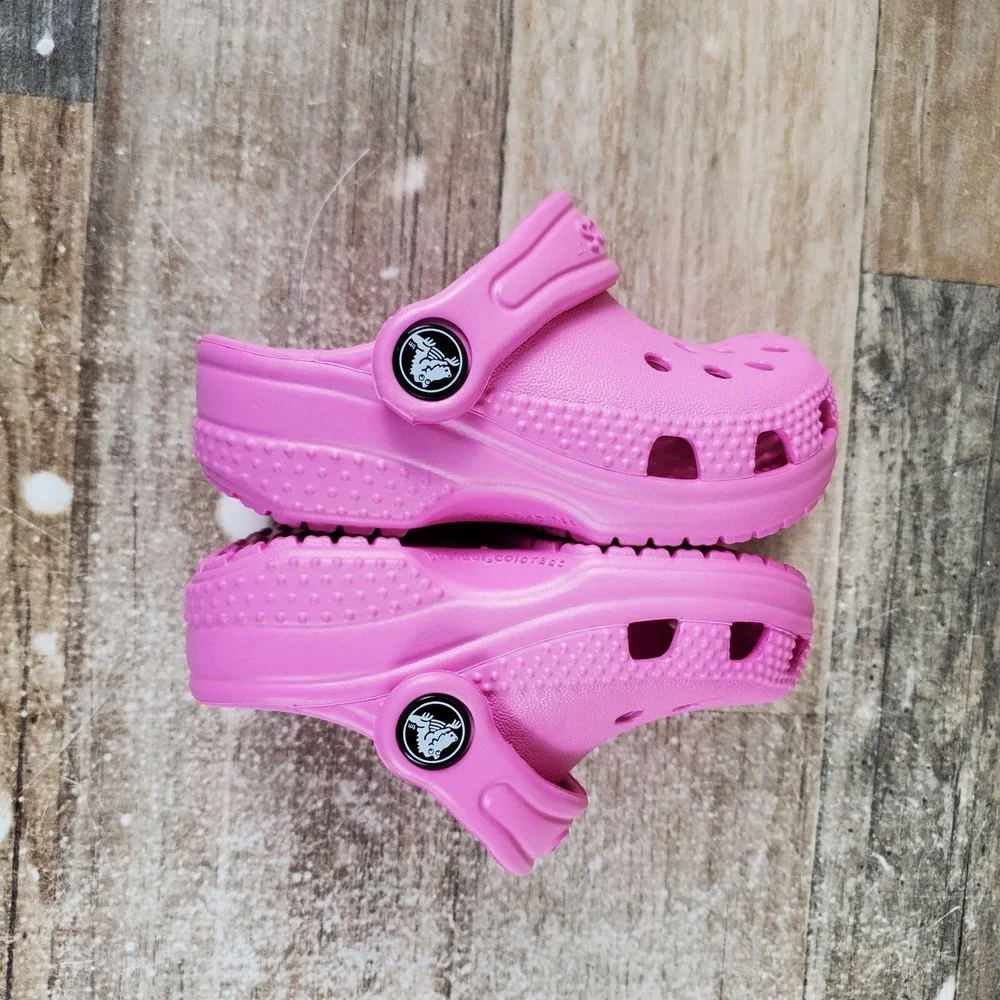 CROCS new without