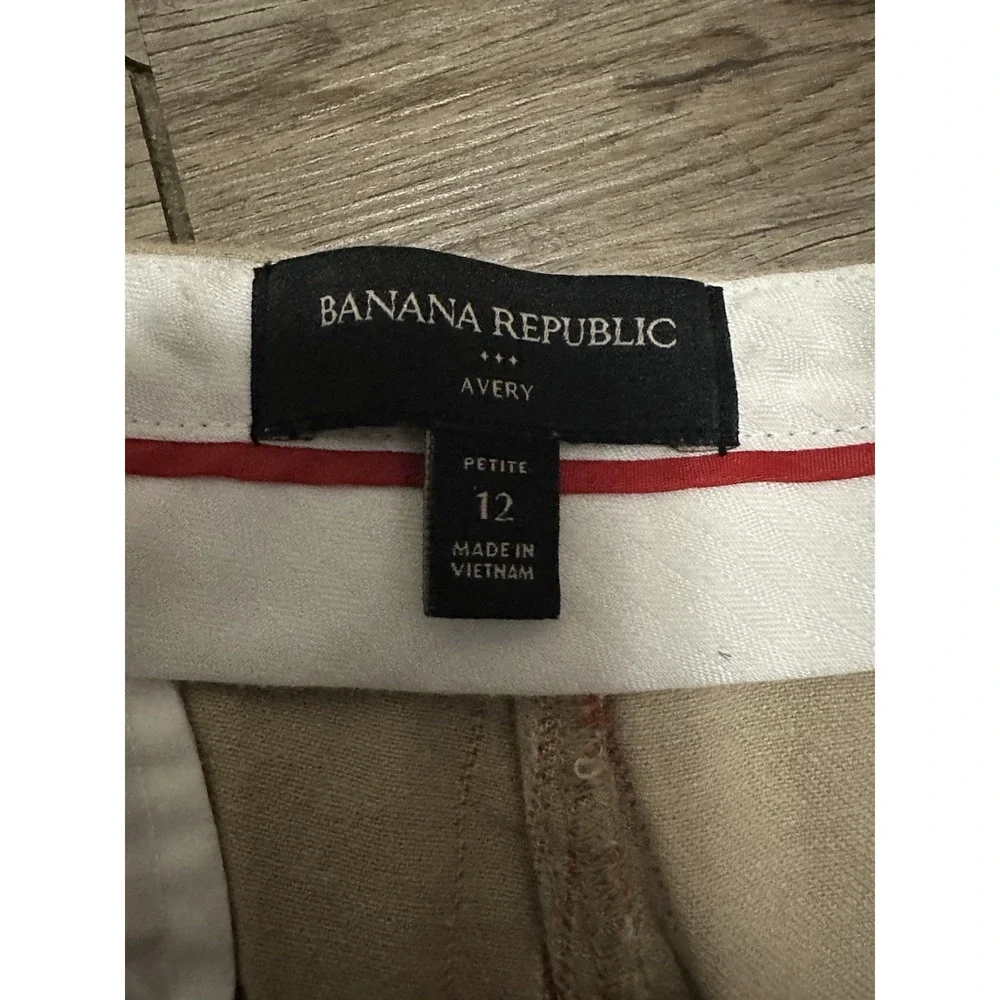 Banana Republic please look