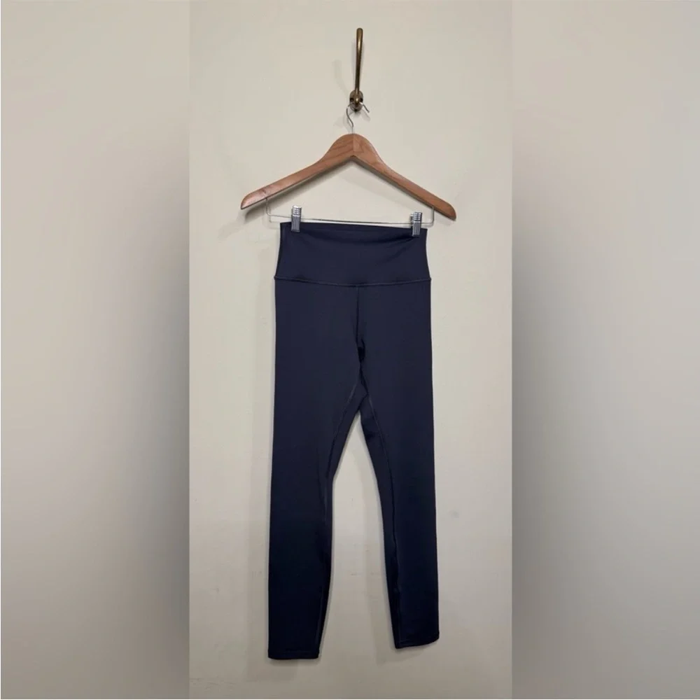 ALO Yoga finish full sleek