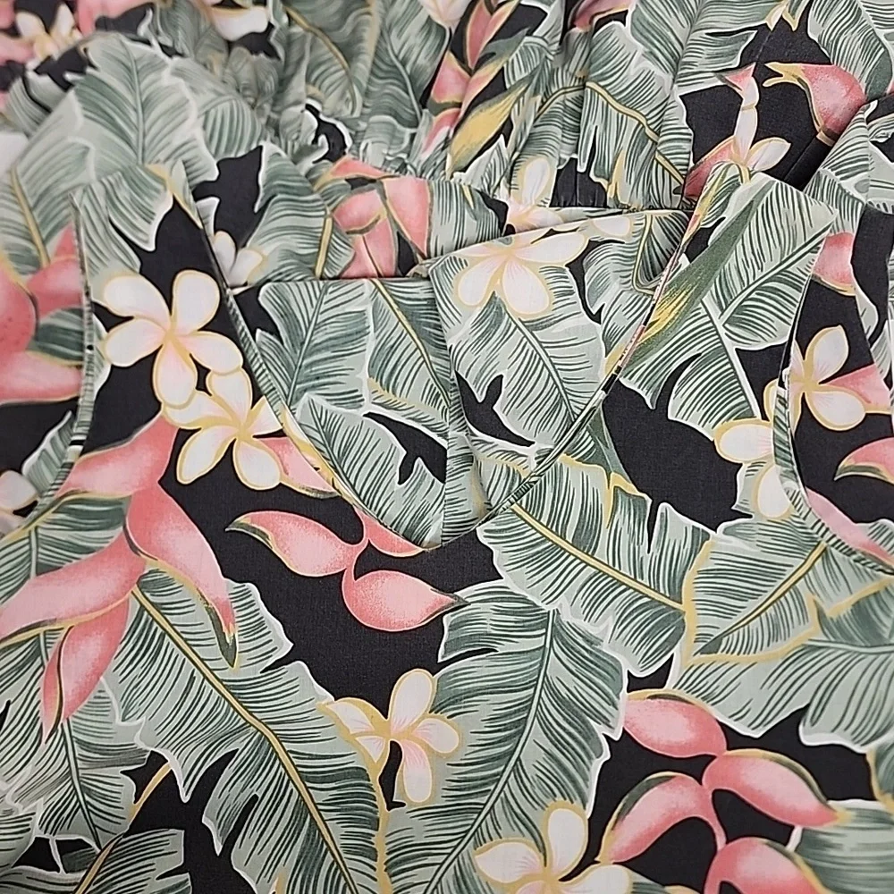Hilo Hattie embrace summer
