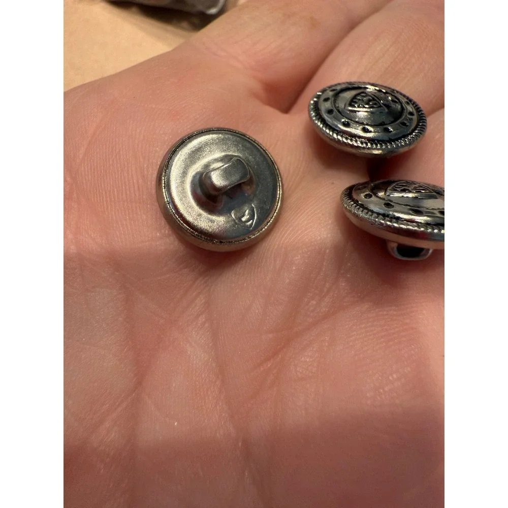 Silver Tone Metal Buttons Crown‎ Crest Lion Shield Design Vintage