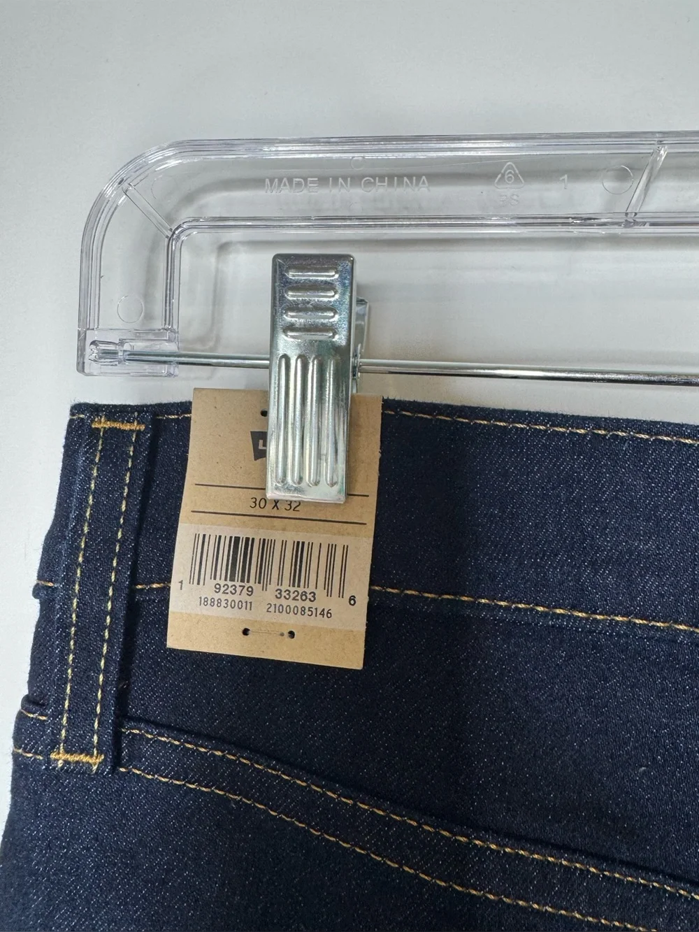 Levi's Men 724 high rise slim straight Dark Blue Jeans size 30x32 stretch