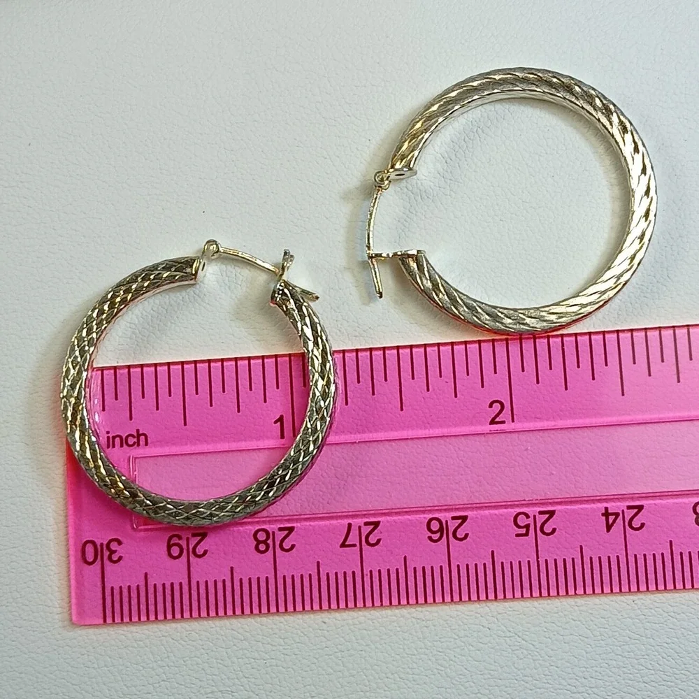 Vintage 1990s Sterling Silver Textured Diamond Cut Hoop Earrings Thailand 1.25