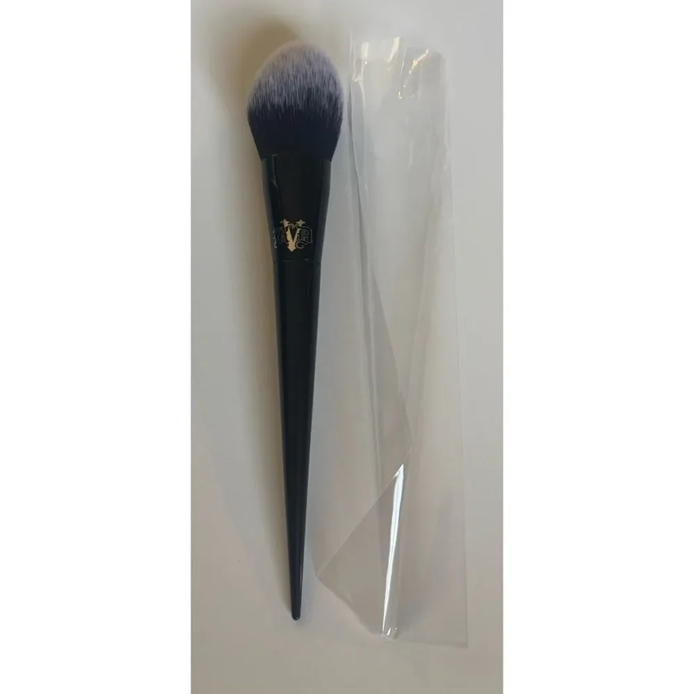 Kat Von D premium brush