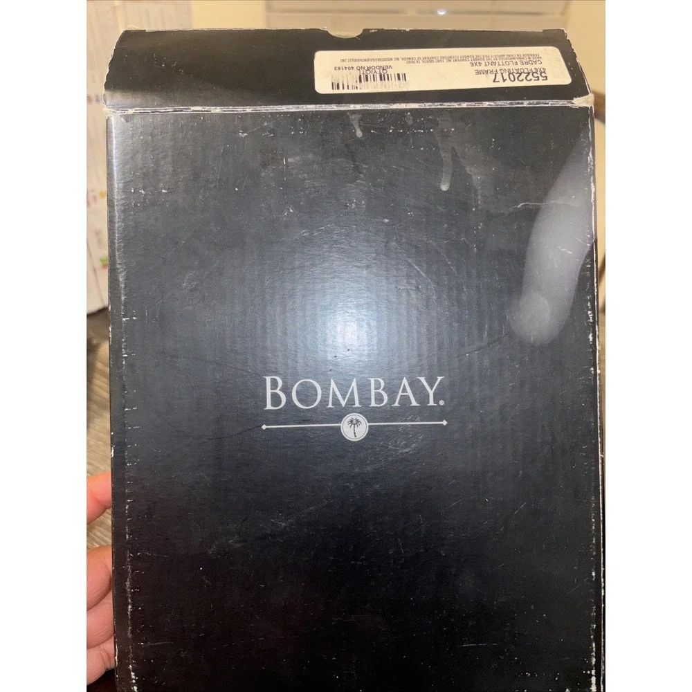 Bombay floating frame