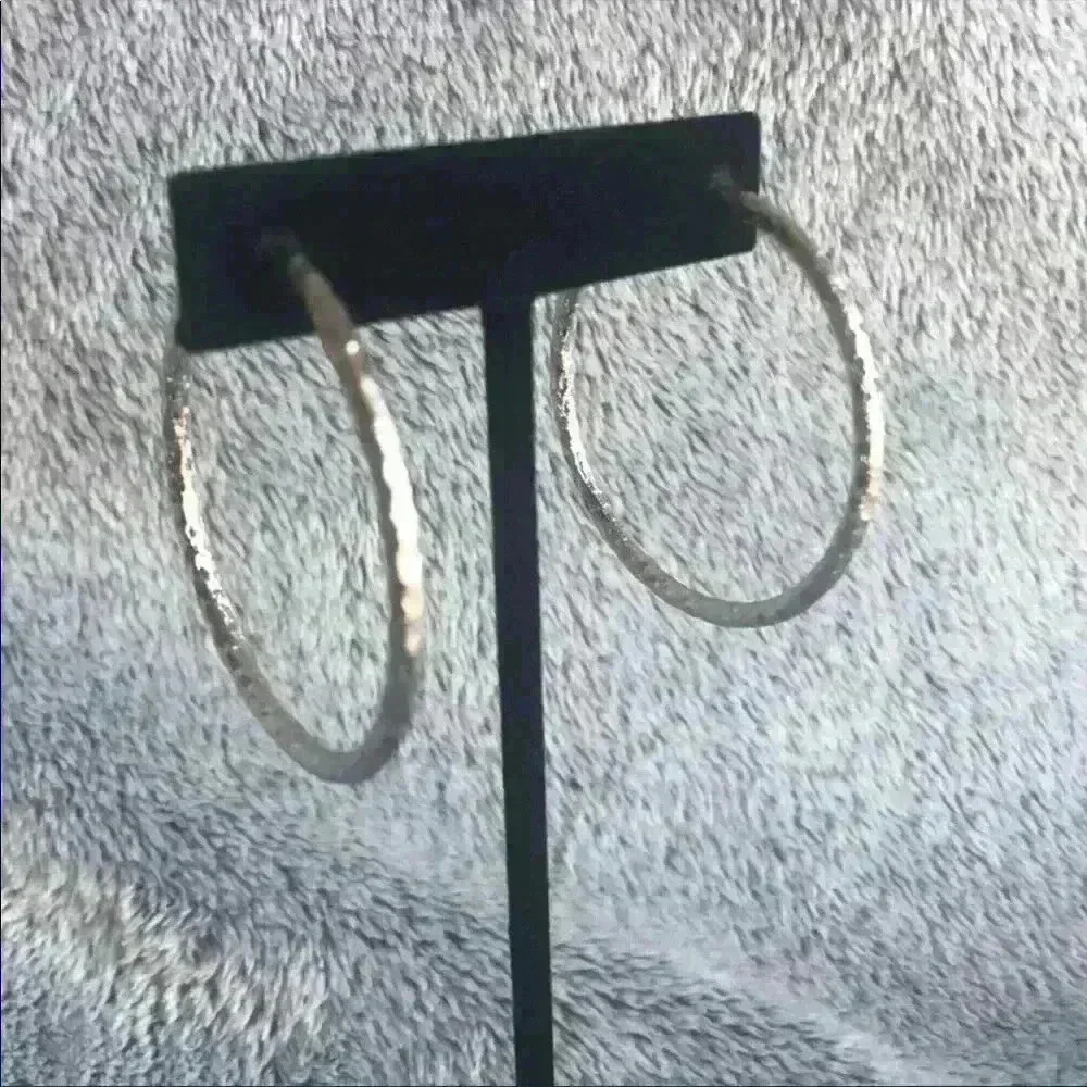 Rivka Friedman RhodiumHammered Satin Hoop Earrings NWT