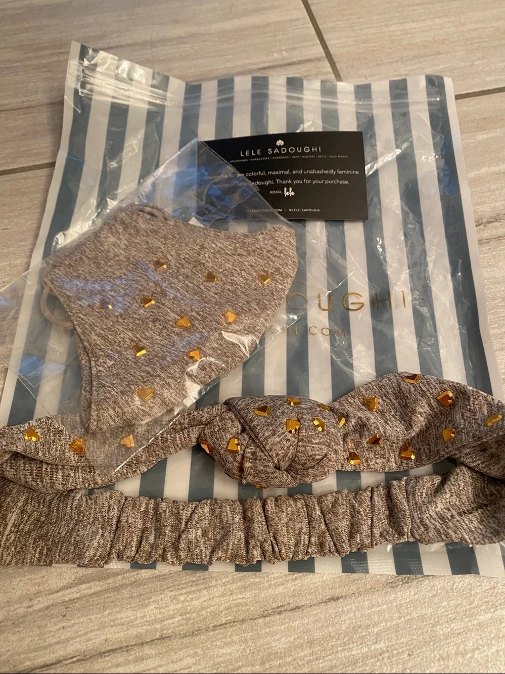NWT Lele Sadoughi sport headband with gold hearts and mask