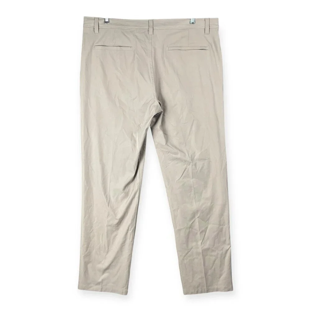 32 Degrees lightweight comfort feature
