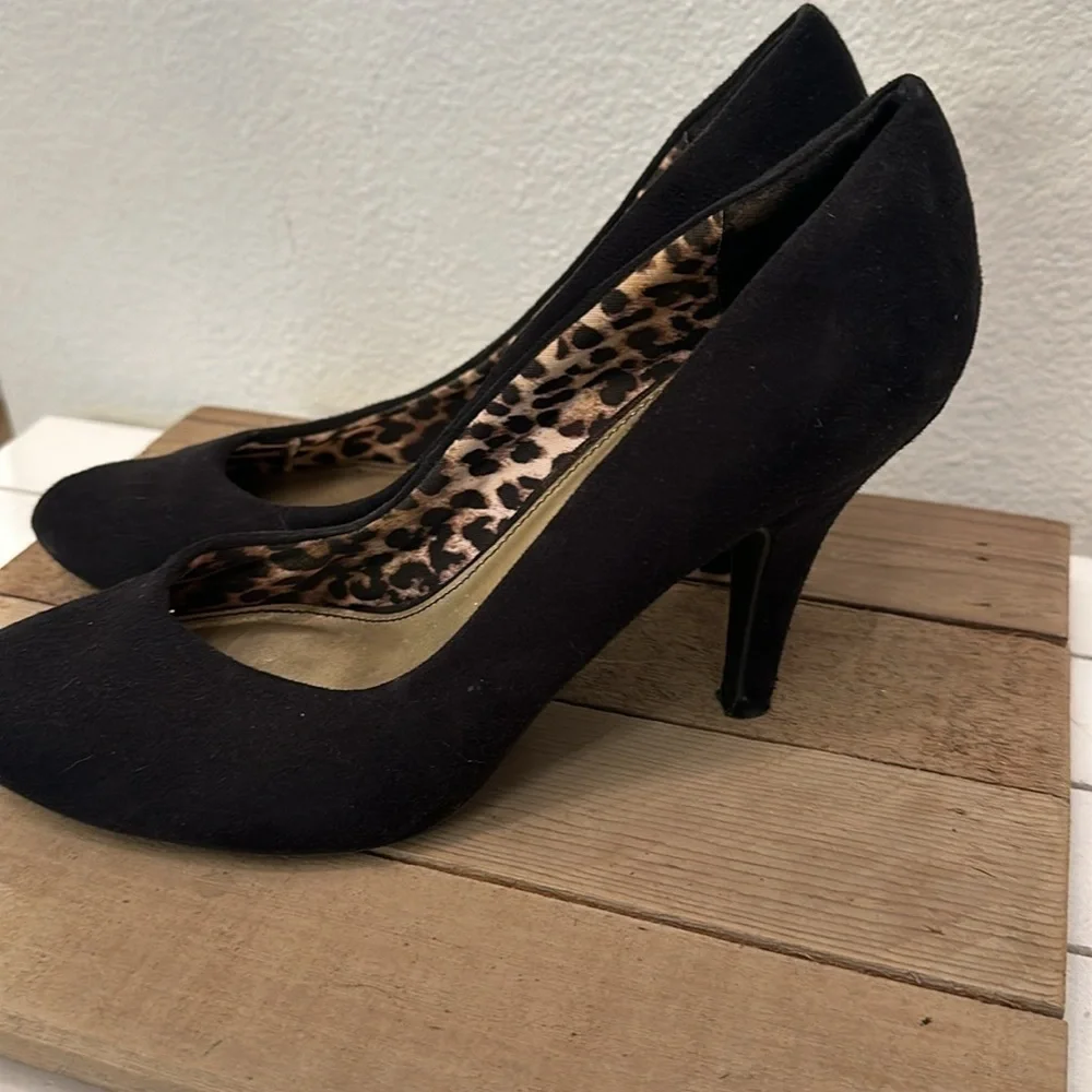 Fergalicious by Fergie Black Heels women’s size 8
