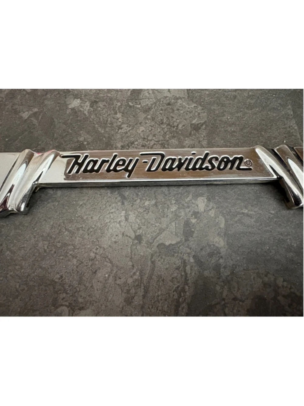 Harley-Davidson red plate