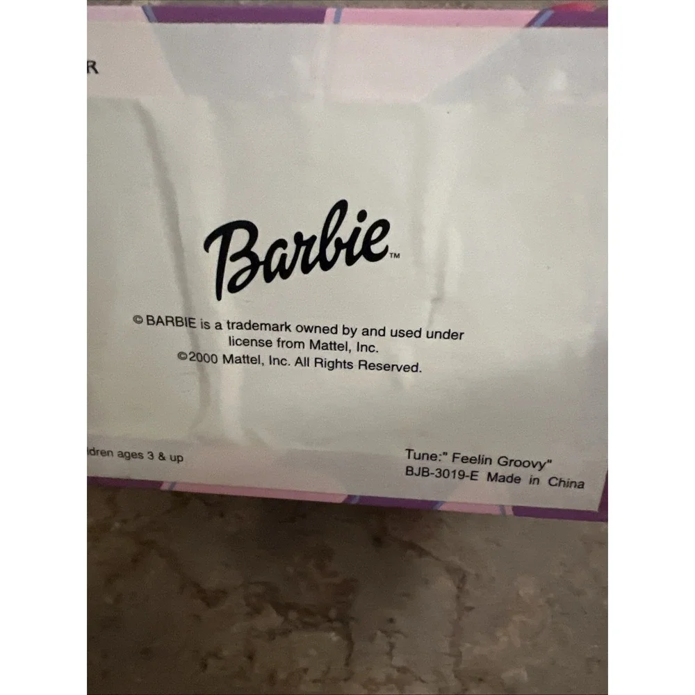 2000 Barbie Musical Wind up Jewelry Box Spinning Ballerina 