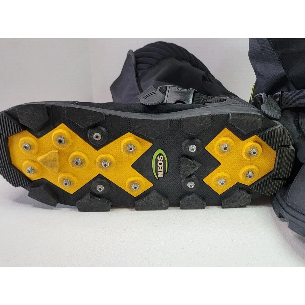 NEOS Overshoe by Muck neos by