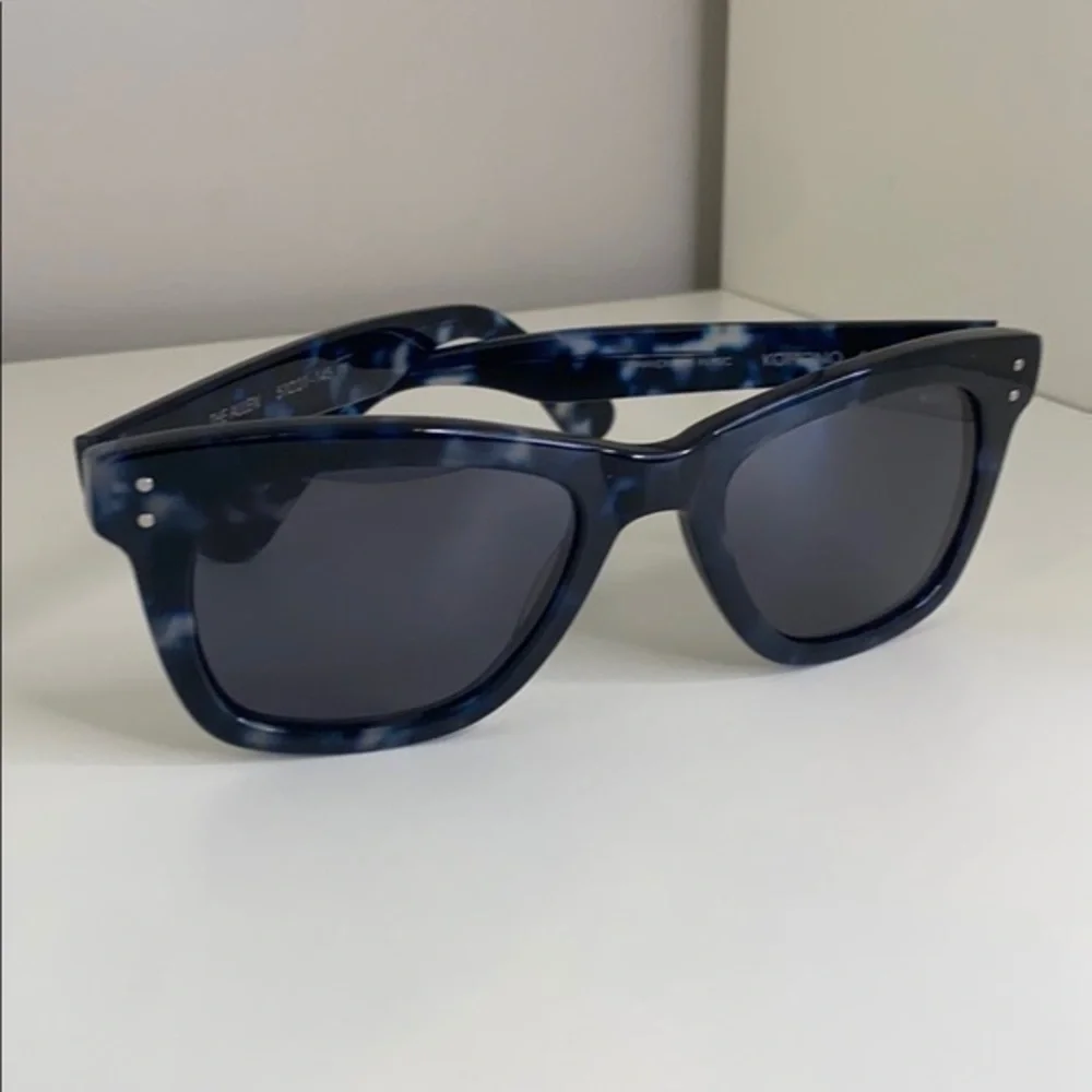 KOMONO Allen Indigo Demi New Sunglasses blue rectangular frame
