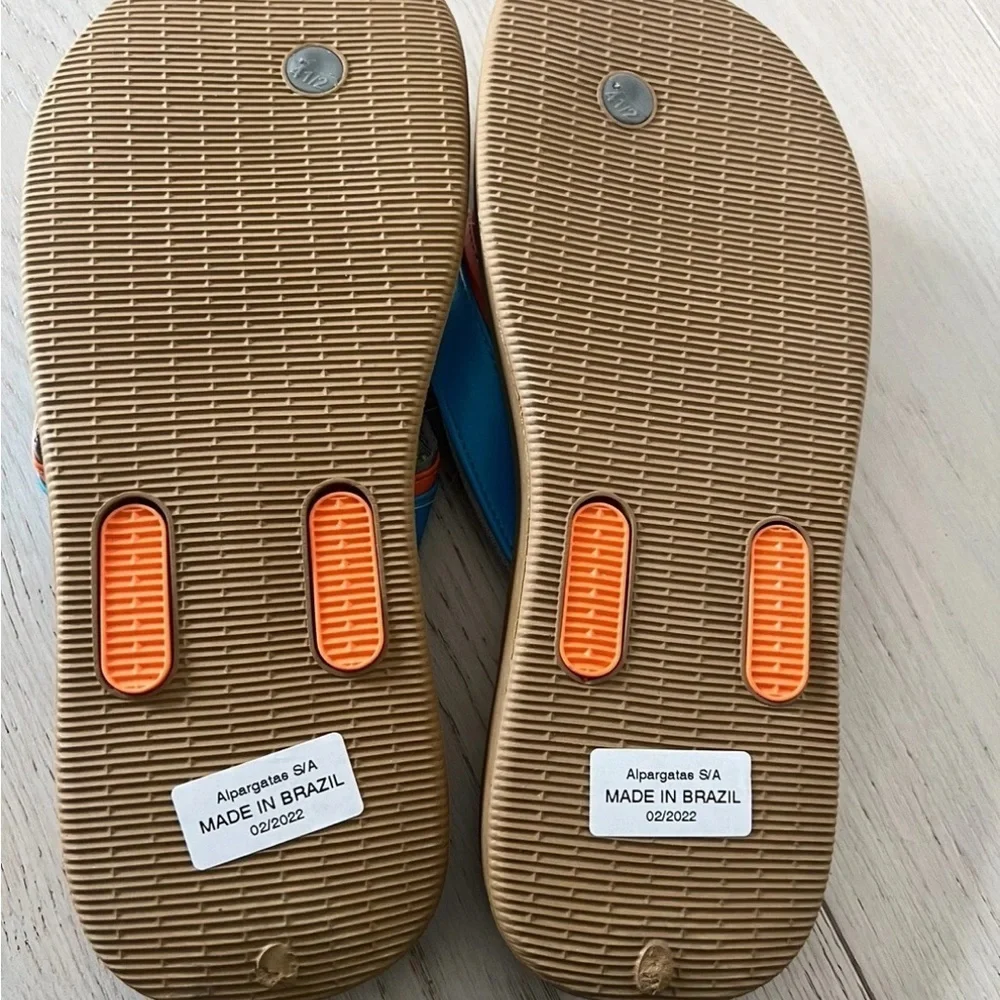 Havaianas bright blue